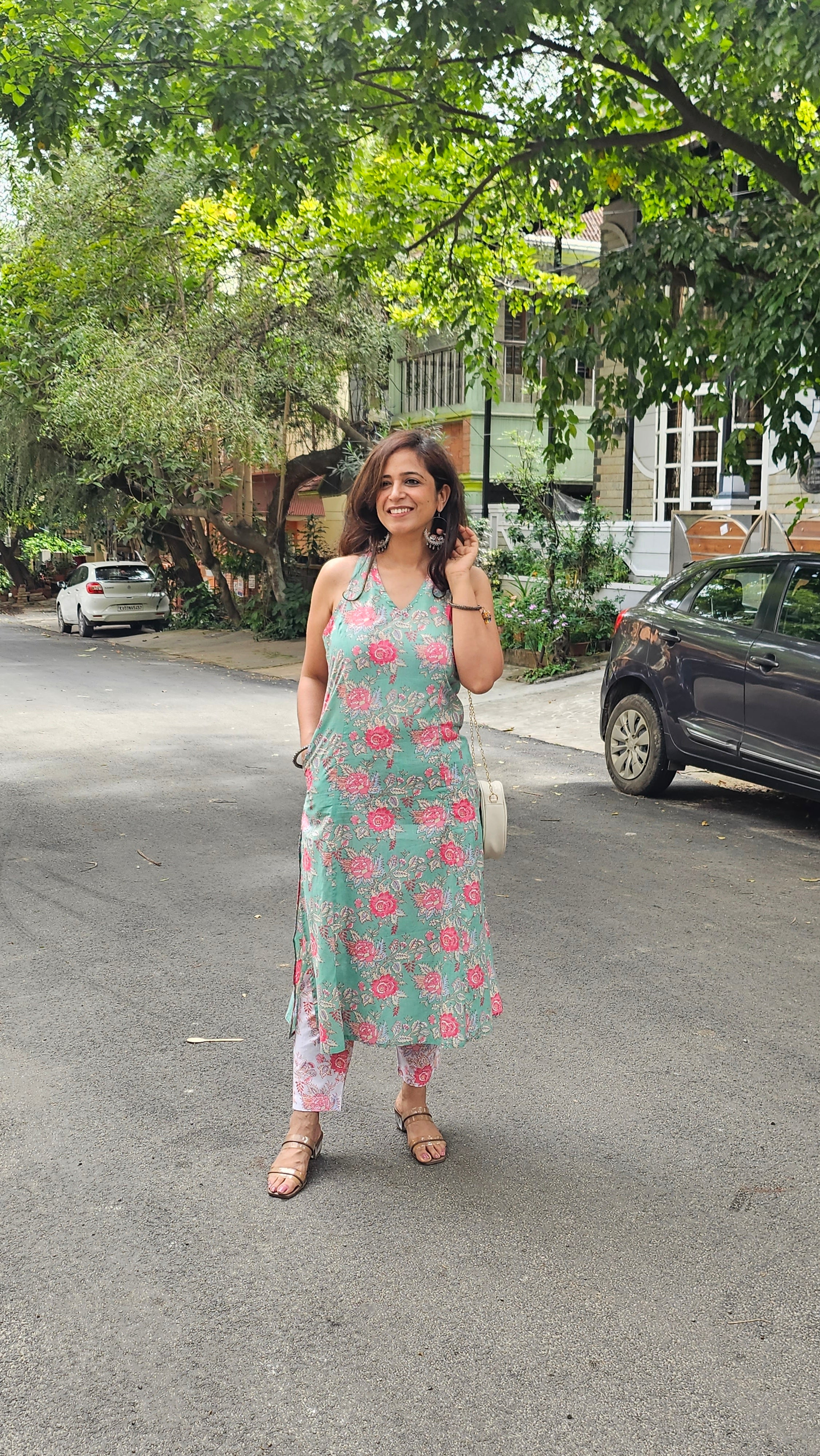 Halter Neck Floral Print Kurta-Pant