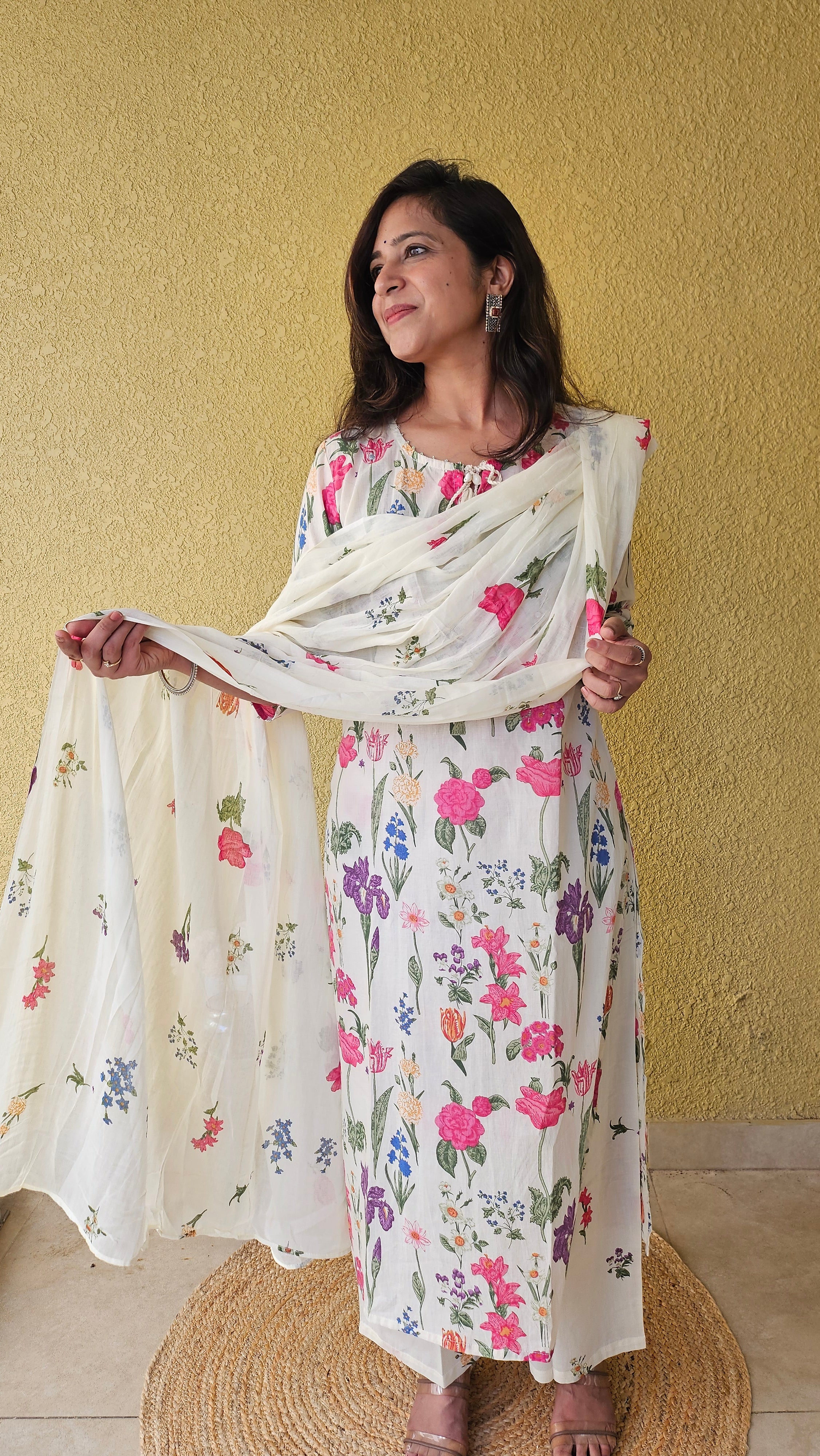 White Mul Cotton Dupatta Suit