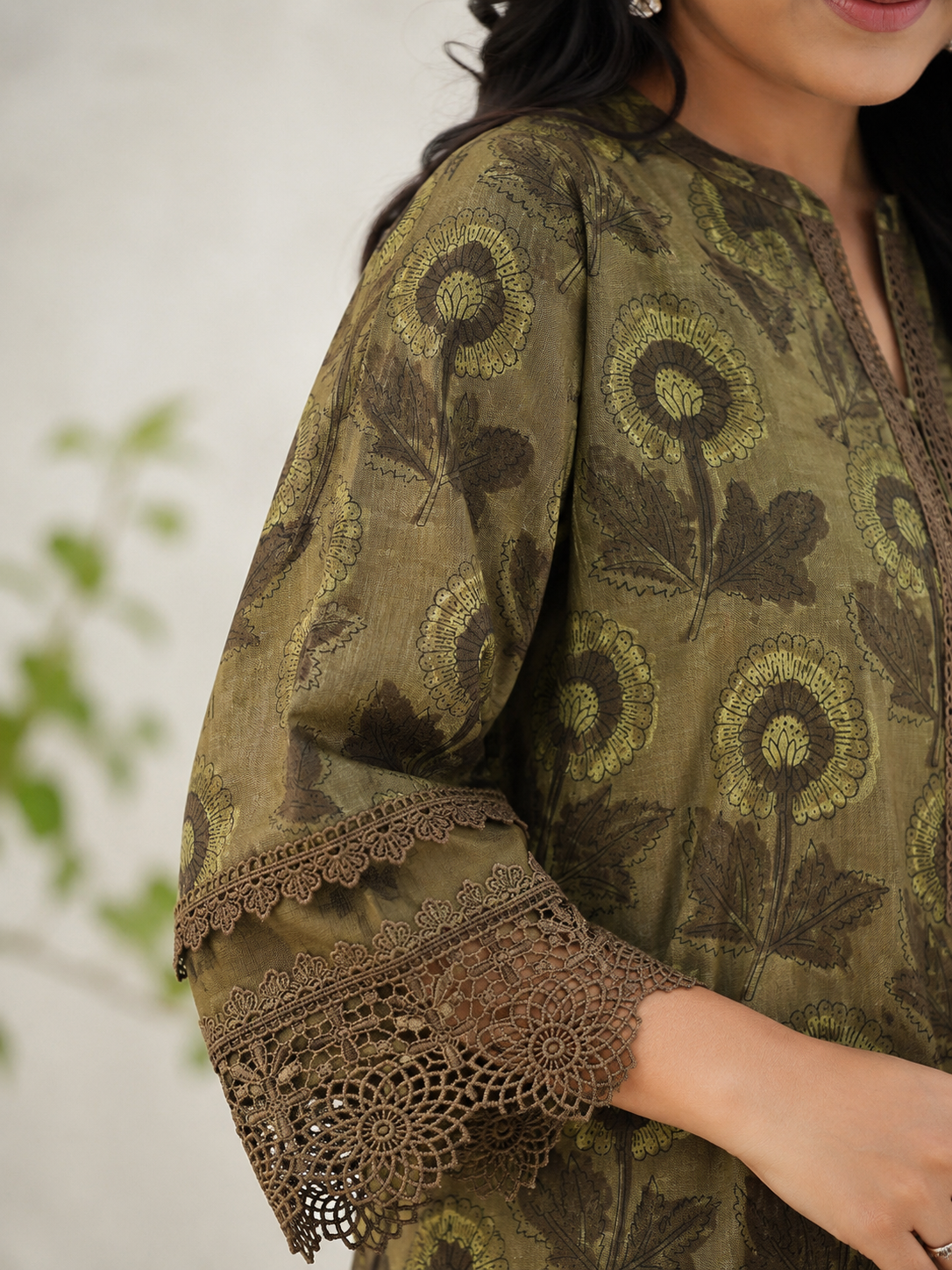 Mehndi Green Cotton Dupatta Suit Set with Lace Detailing | 3-Piece Set