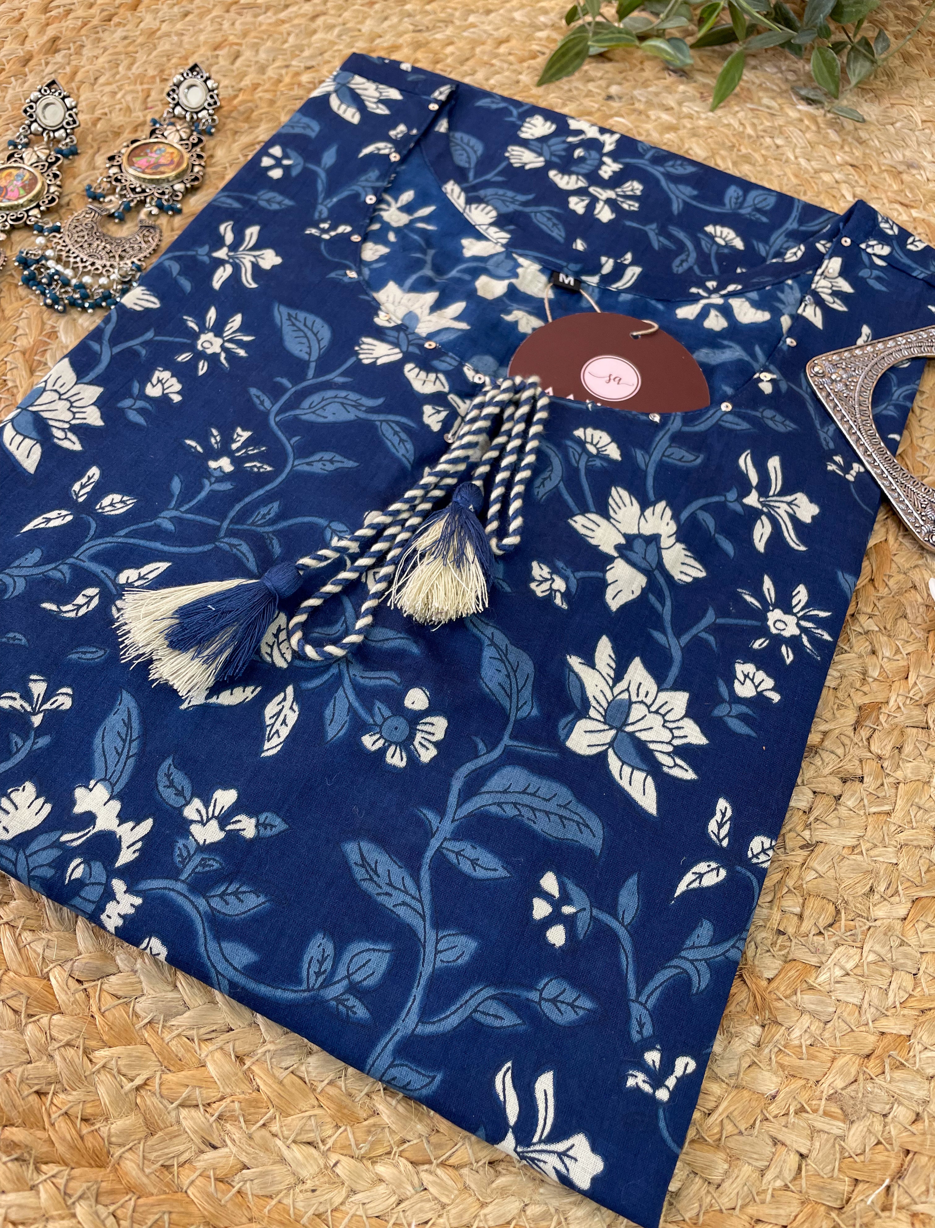 Floral Print Cotton Straight Kurta with Tassel Tie-Up Neck