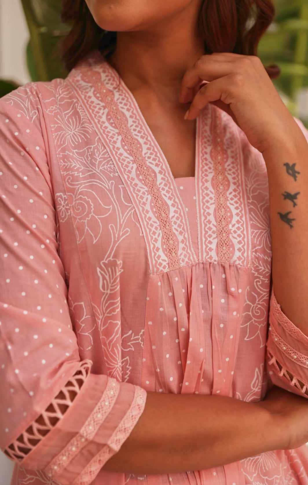 Pink Cotton Kurta–Pant Set with Delicate Lace Detailing – Jaipur Collection