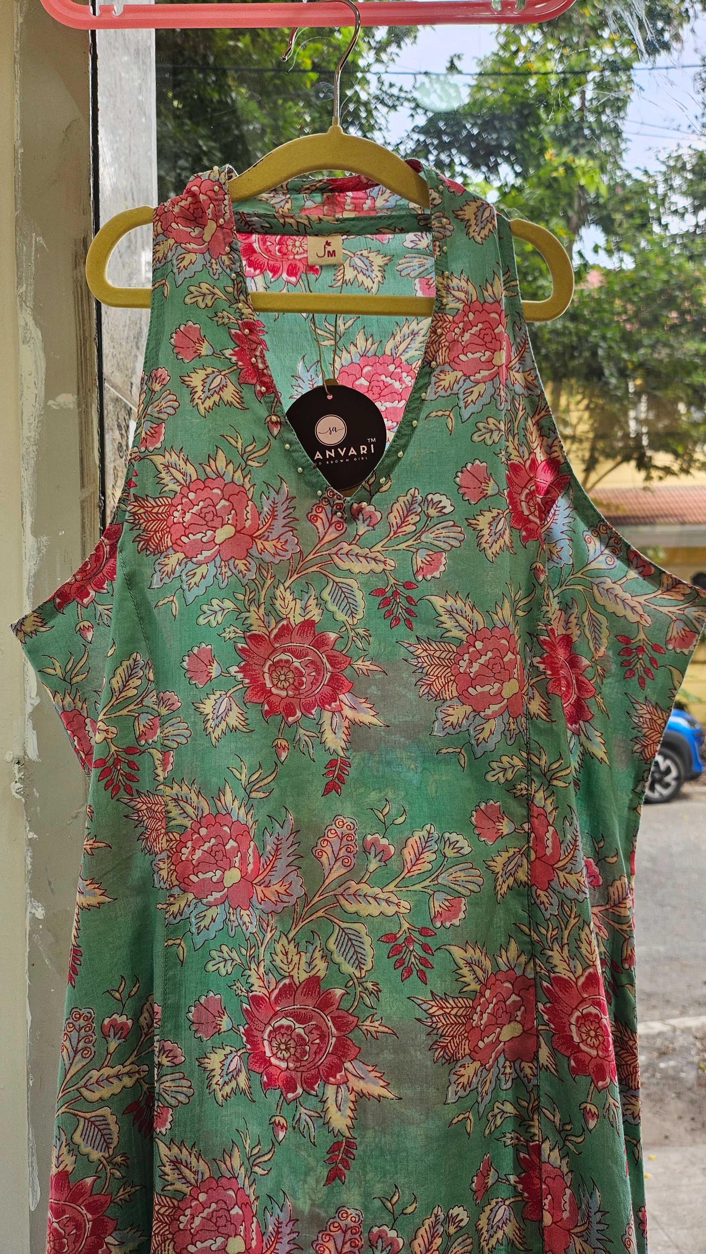 Halter Neck Floral Print Kurta-Pant