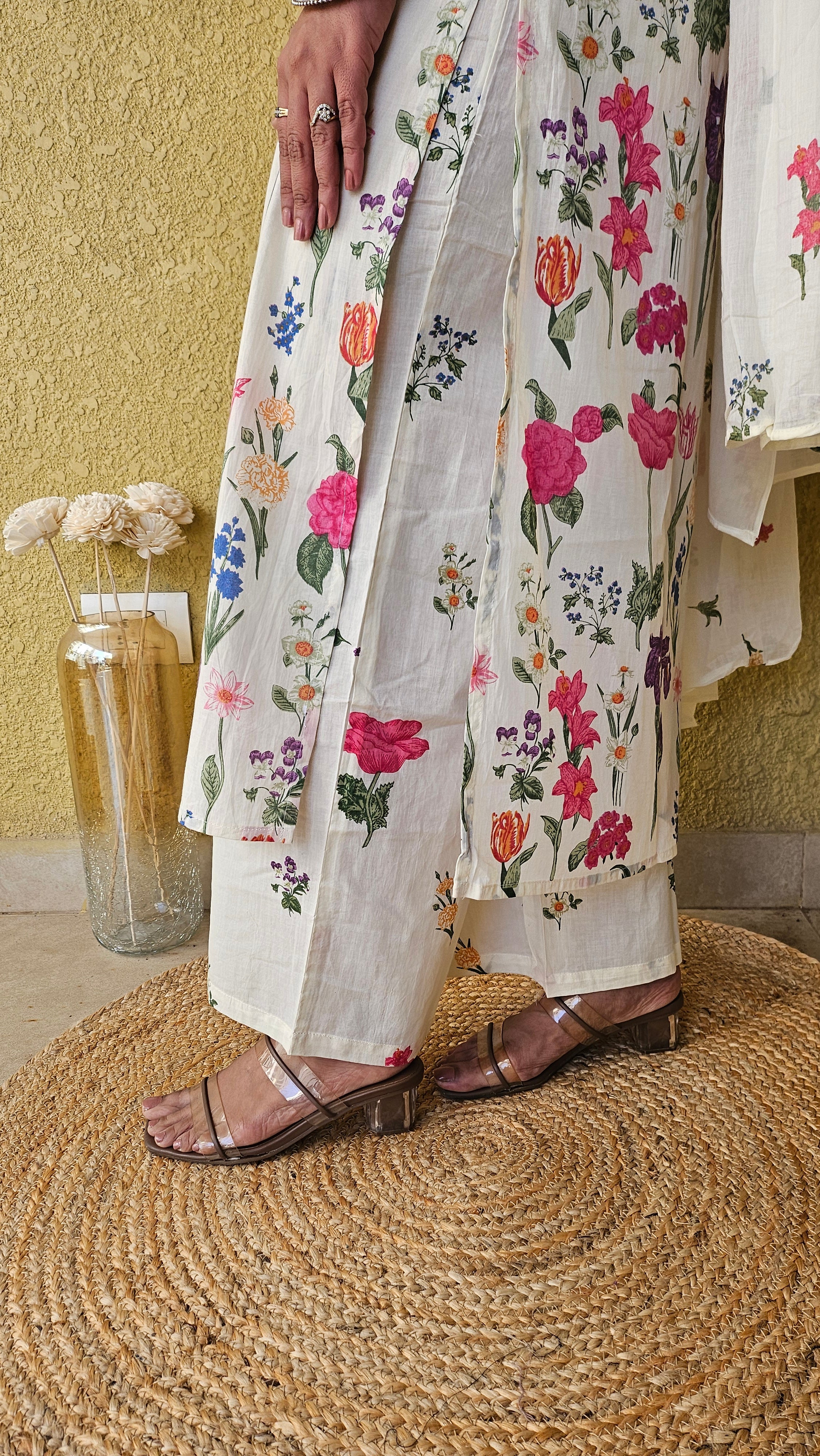 White Mul Cotton Dupatta Suit