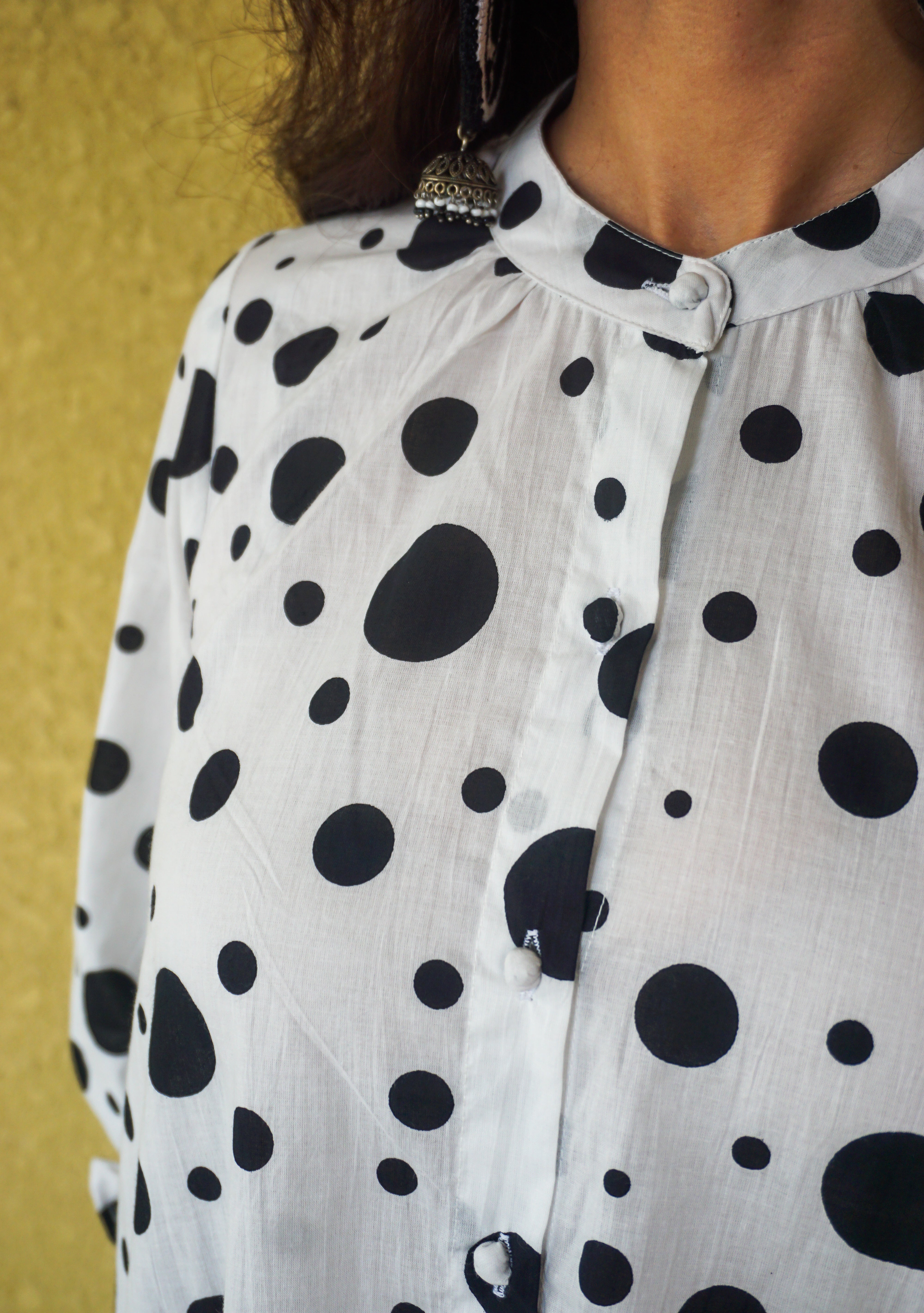 Polka Dot Mul Cotton Loose Fit Kurta with Solid Black Pants – 2 Piece Set