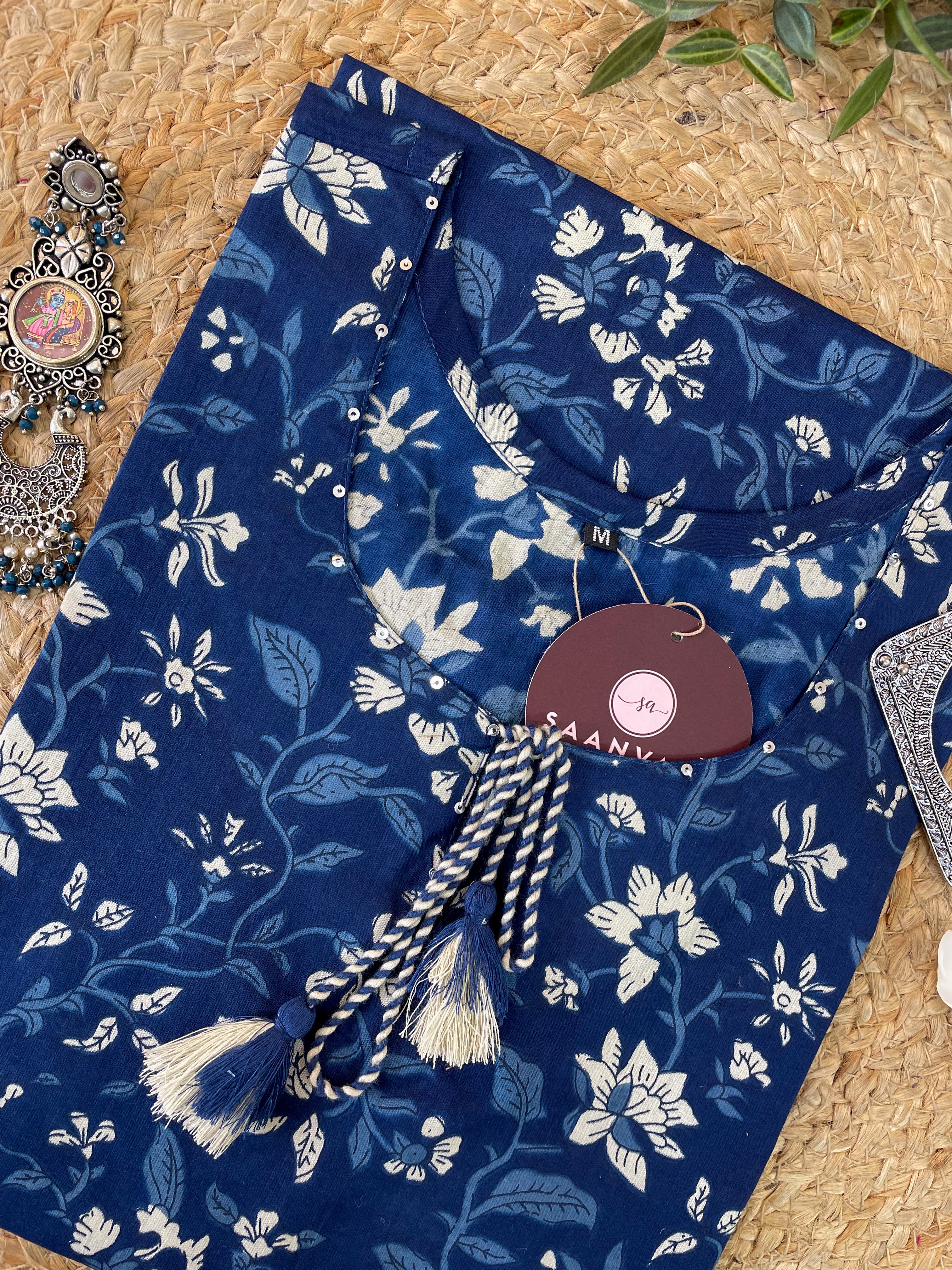 Floral Print Cotton Straight Kurta with Tassel Tie-Up Neck