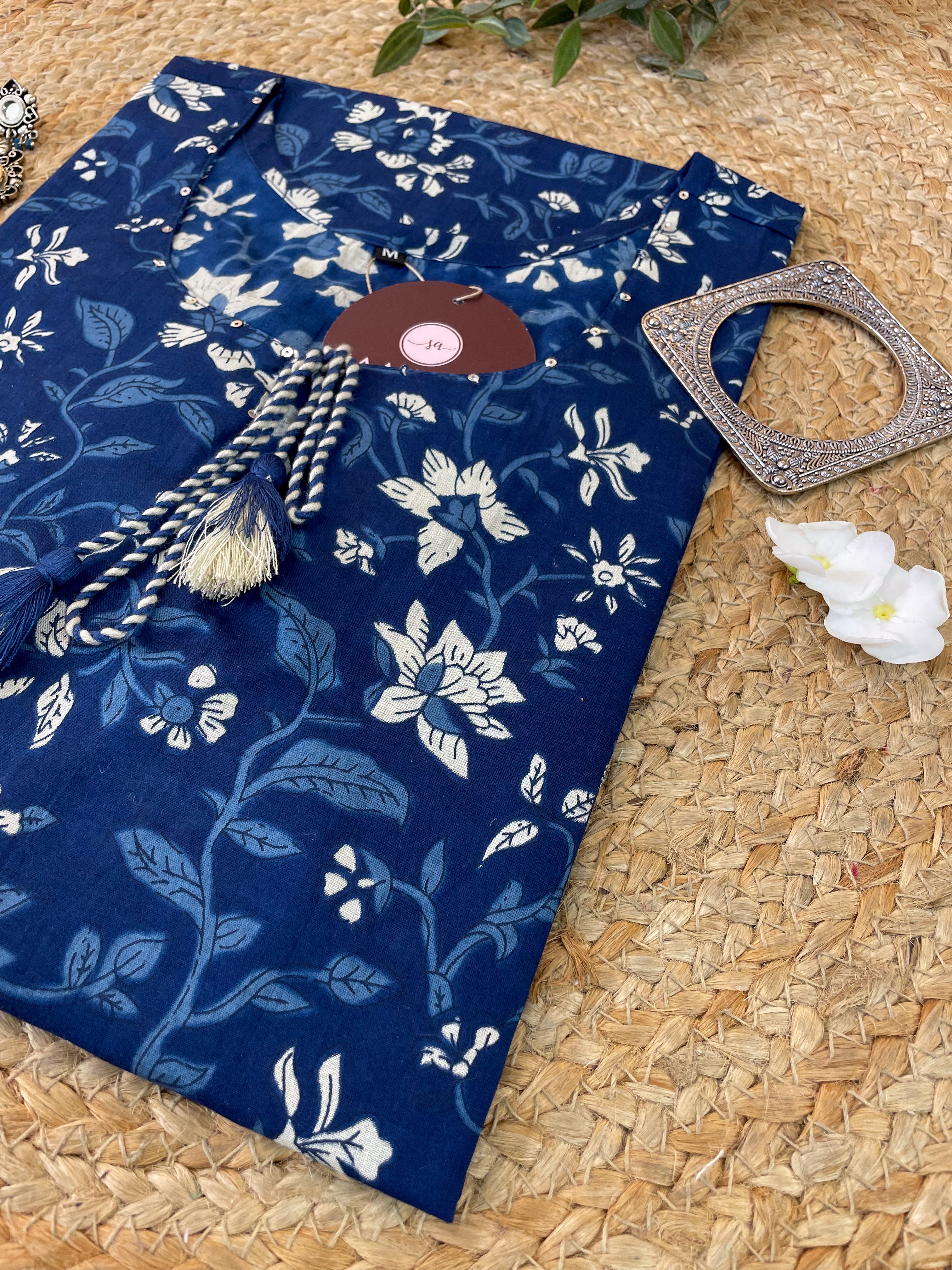 Floral Print Cotton Straight Kurta with Tassel Tie-Up Neck