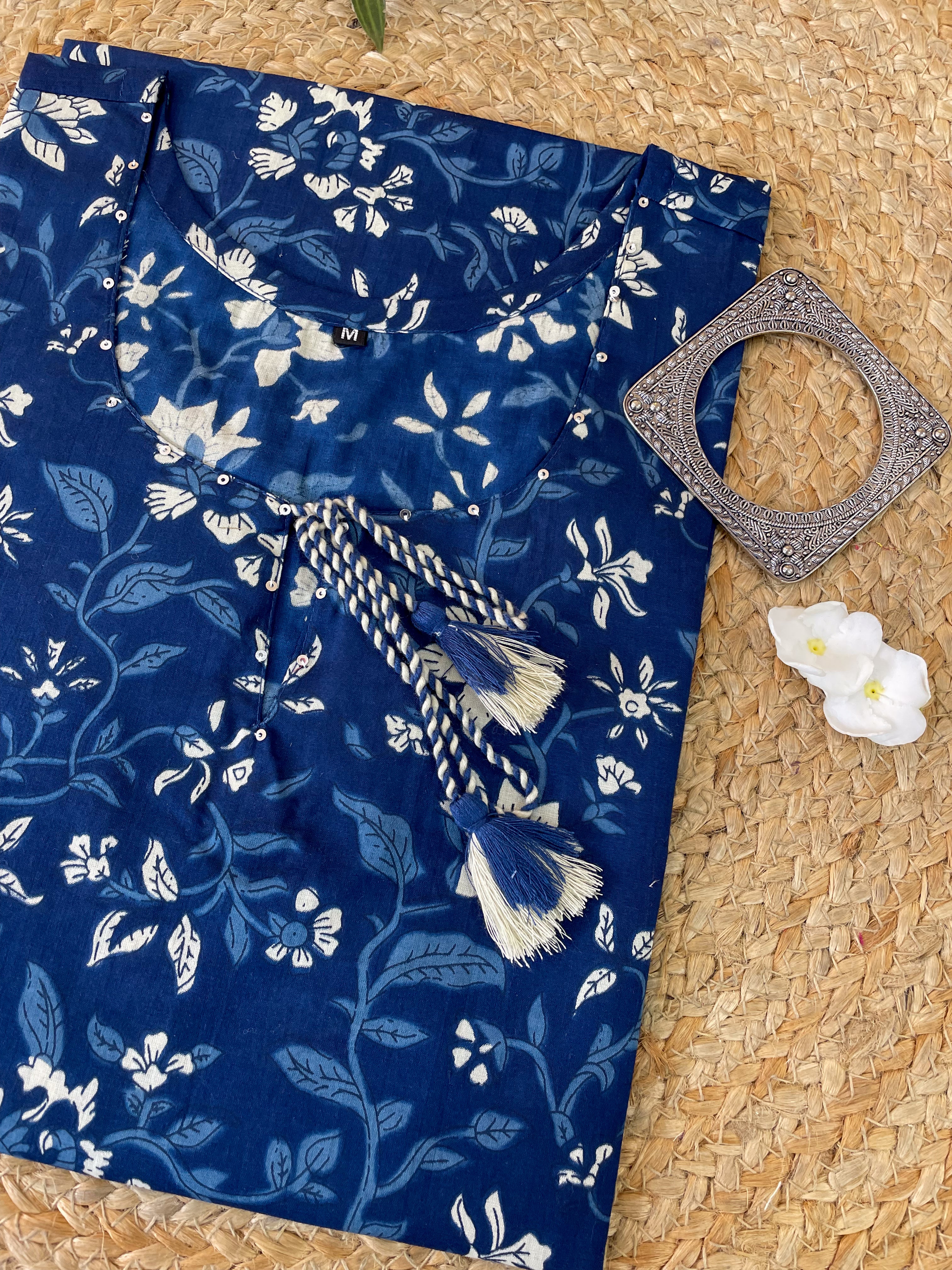 Floral Print Cotton Straight Kurta with Tassel Tie-Up Neck