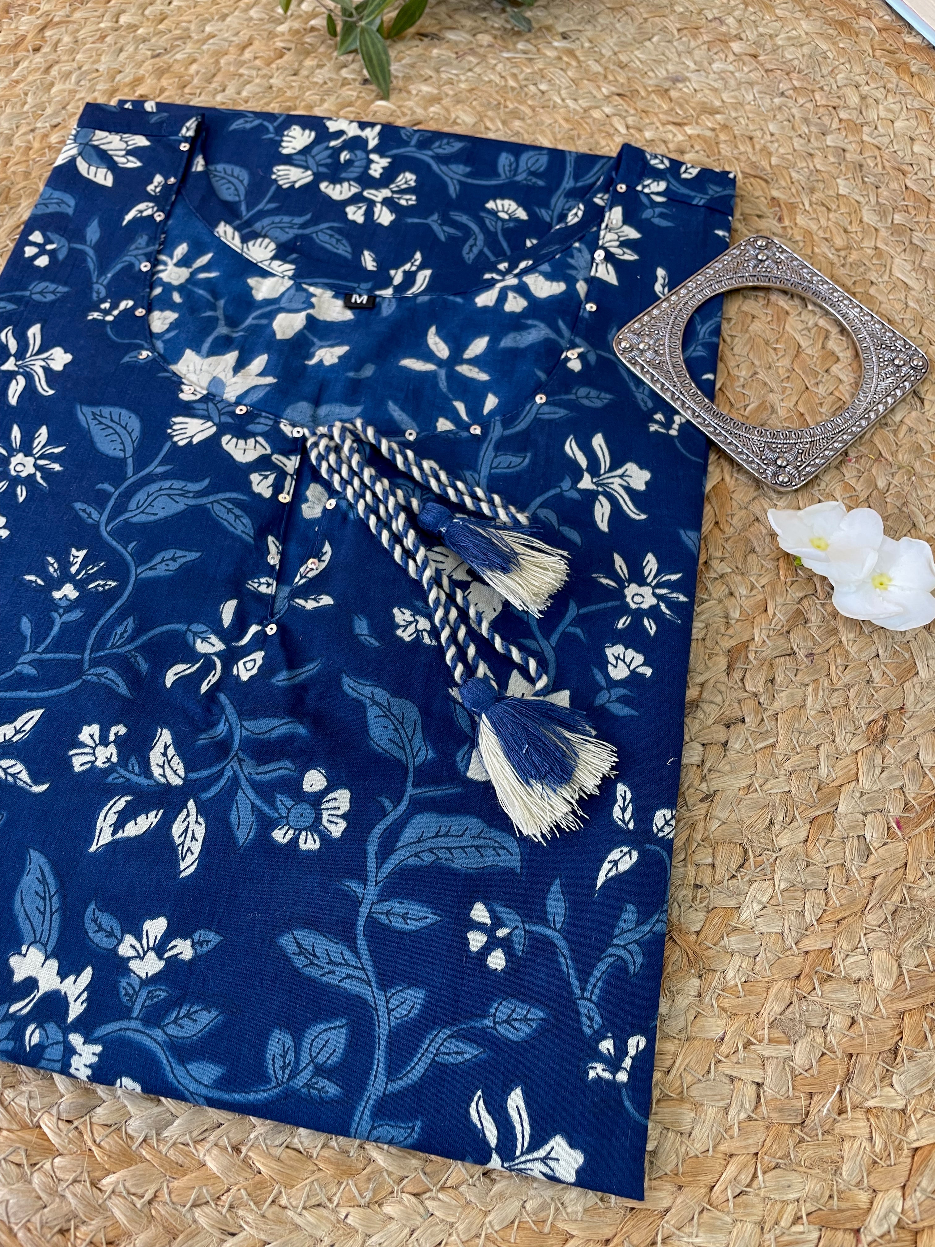 Floral Print Cotton Straight Kurta with Tassel Tie-Up Neck