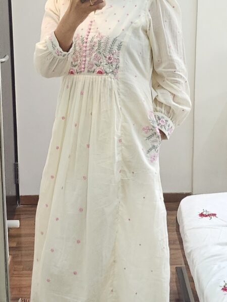 Sukoon - White and pink dupatta suit with thread work.
